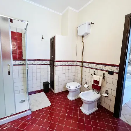 Casa Aieddu فندق تيراسيني